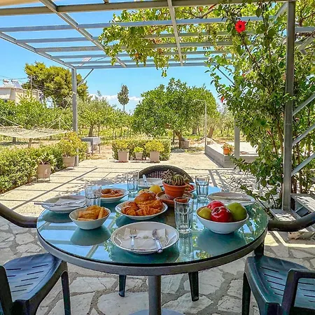 2 Bedroom Stunning In Astros Peloponnese