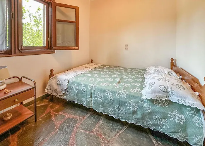 Astros Peloponnese With A Fireplace 09 Casa de Férias Koutroufa