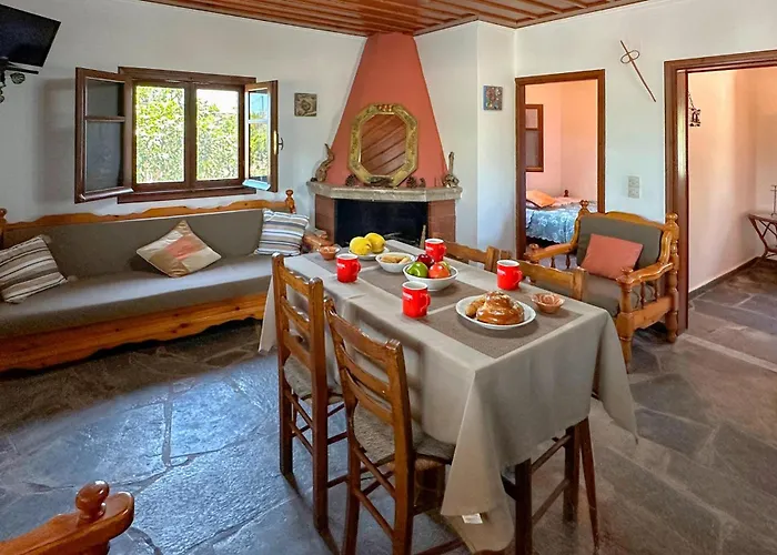 Casa de Férias Astros Peloponnese With A Fireplace 09